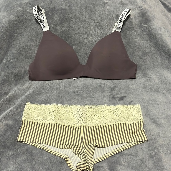 Victorias Secret Grey Bra and Pantie - Picture 1 of 9
